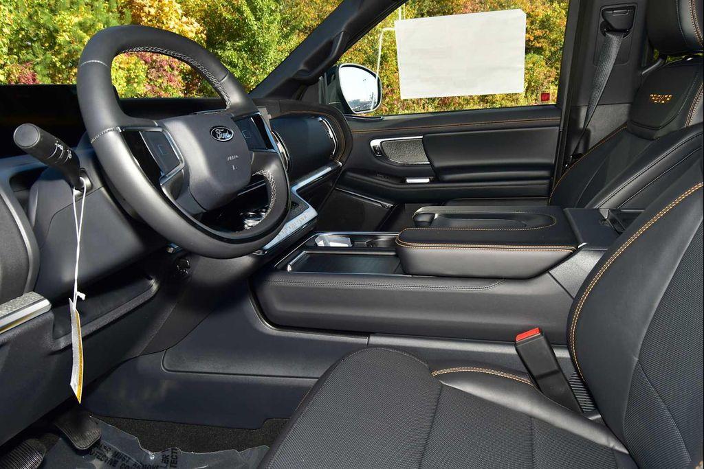 new 2025 Ford Expedition car, priced at $80,834