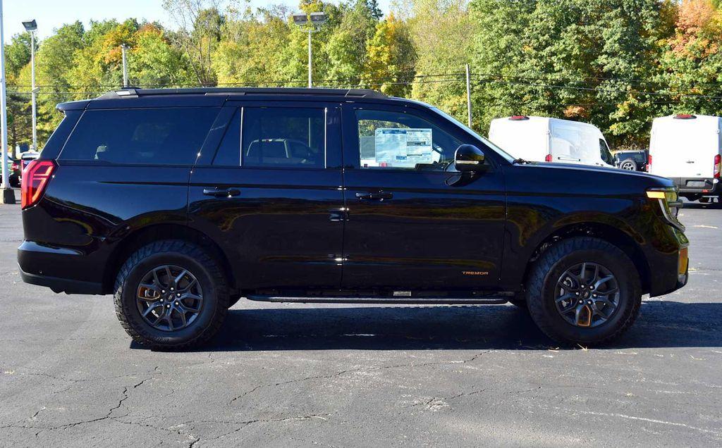 new 2025 Ford Expedition car, priced at $80,834