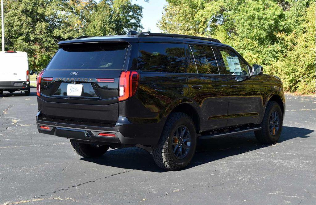 new 2025 Ford Expedition car, priced at $80,834