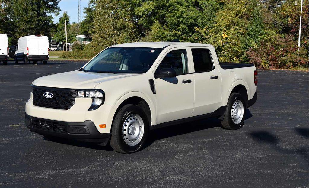 new 2025 Ford Maverick car, priced at $29,270