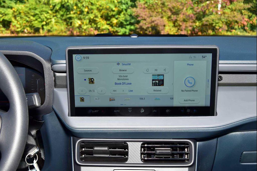 new 2025 Ford Maverick car, priced at $29,270