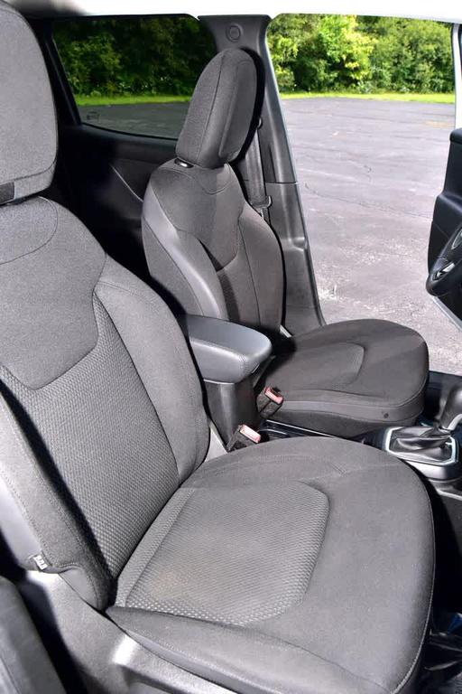 used 2018 Jeep Renegade car, priced at $16,354