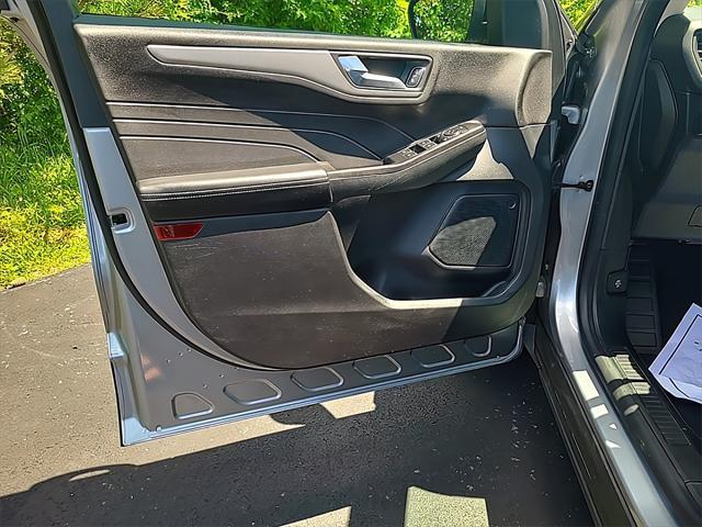 used 2021 Ford Escape car, priced at $19,600