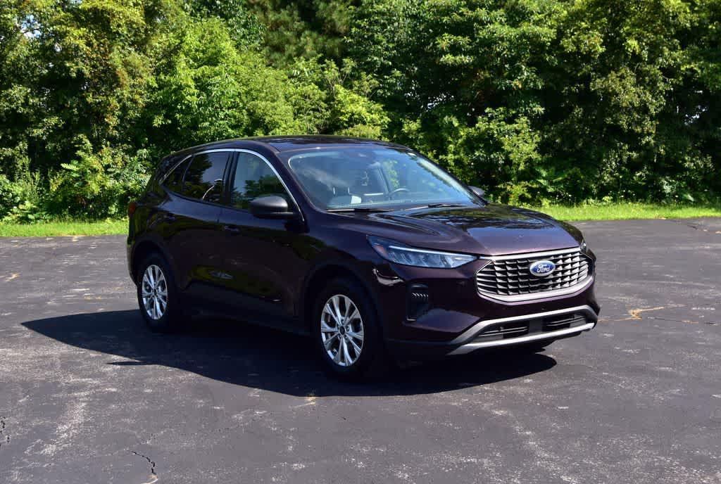 used 2023 Ford Escape car, priced at $19,100