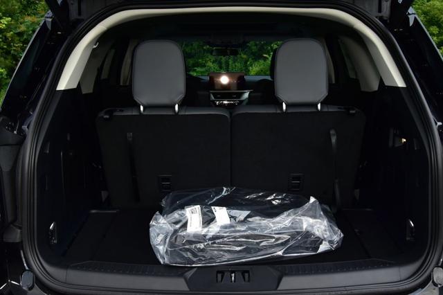 new 2025 Ford Explorer car, priced at $48,496
