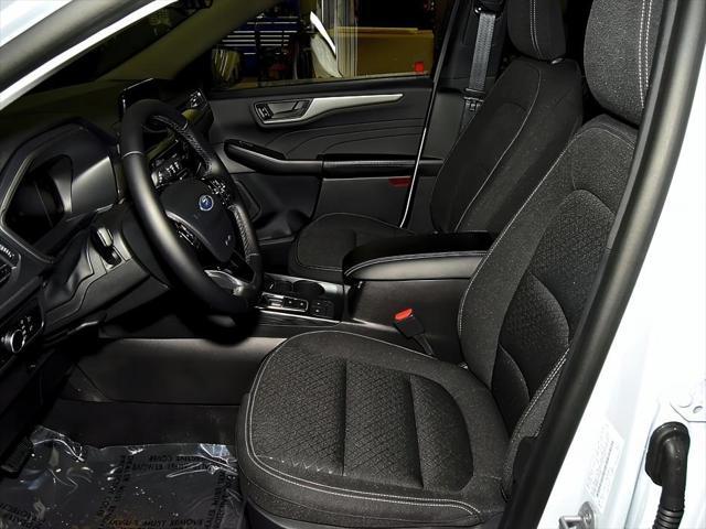 new 2025 Ford Escape car, priced at $30,689