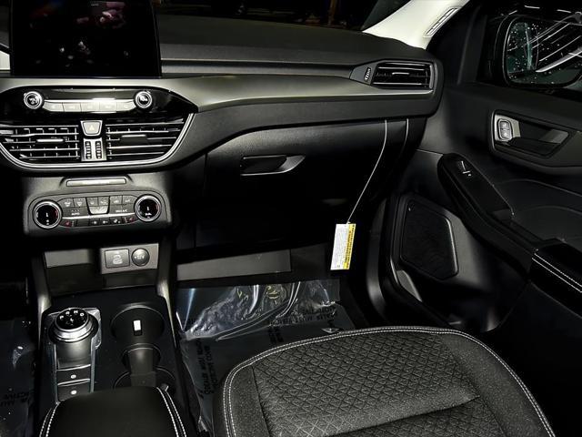 new 2025 Ford Escape car, priced at $30,689