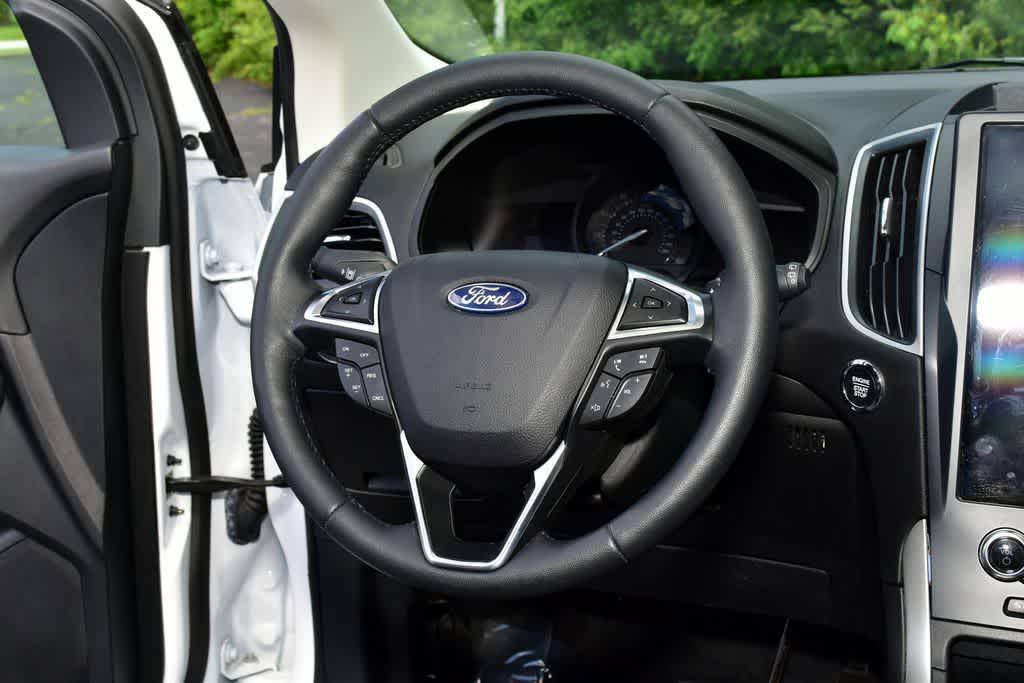 used 2024 Ford Edge car, priced at $28,200