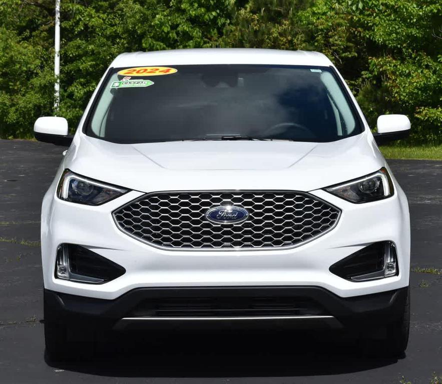 used 2024 Ford Edge car, priced at $28,200