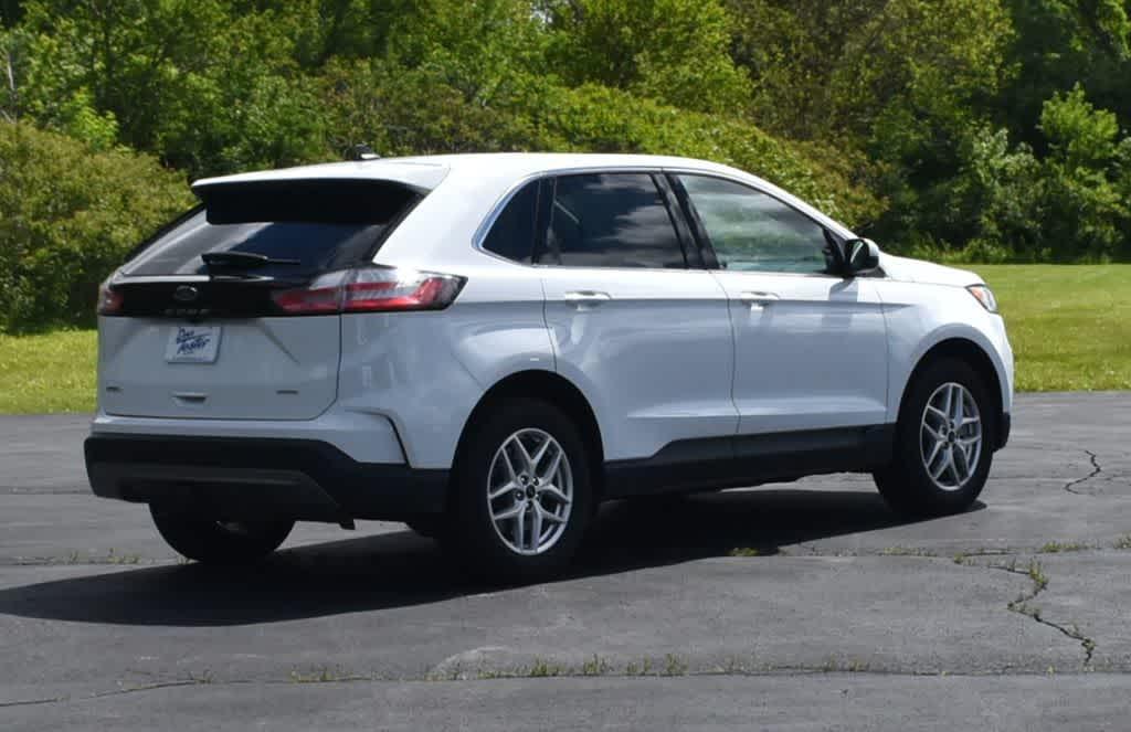 used 2024 Ford Edge car, priced at $28,200
