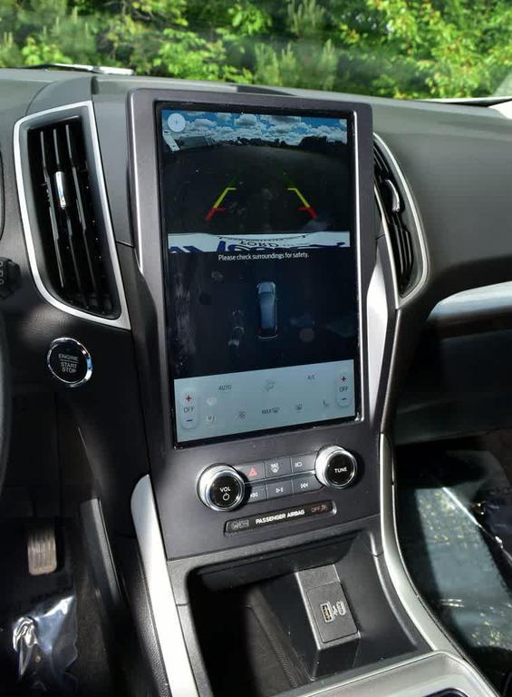 used 2024 Ford Edge car, priced at $28,200