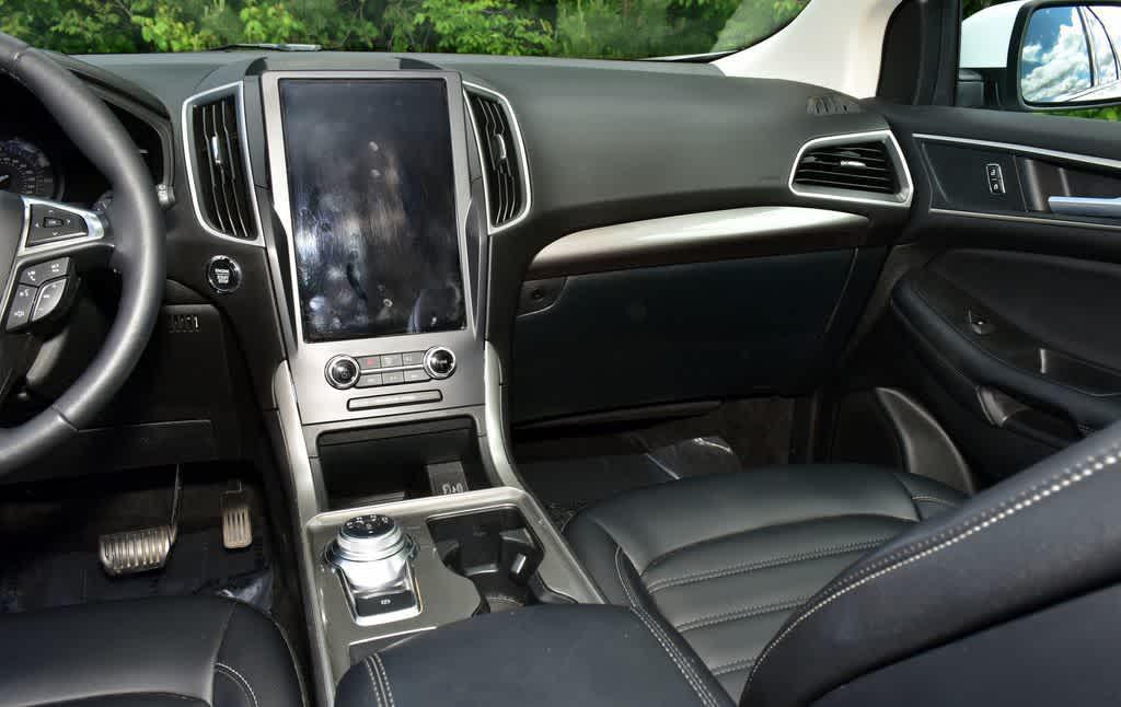 used 2024 Ford Edge car, priced at $28,200
