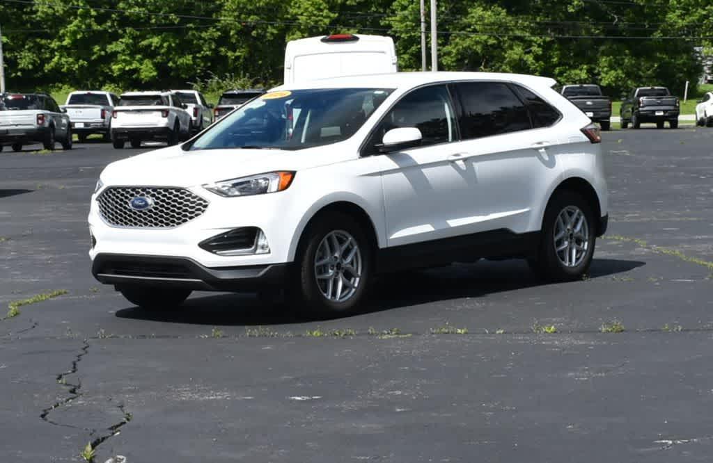 used 2024 Ford Edge car, priced at $28,200