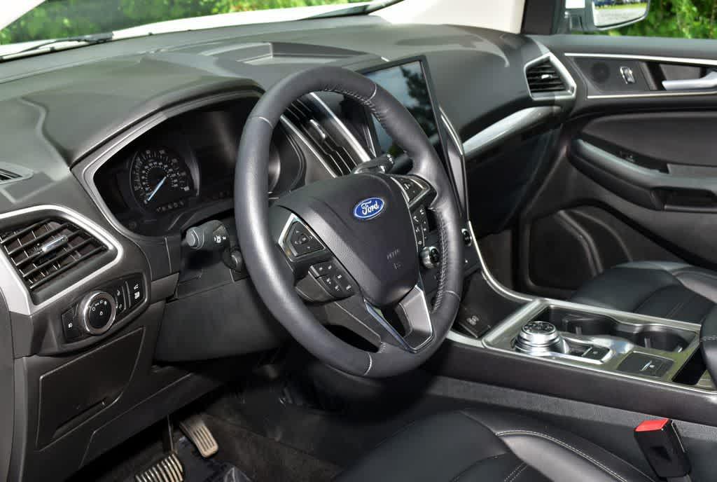 used 2024 Ford Edge car, priced at $28,200
