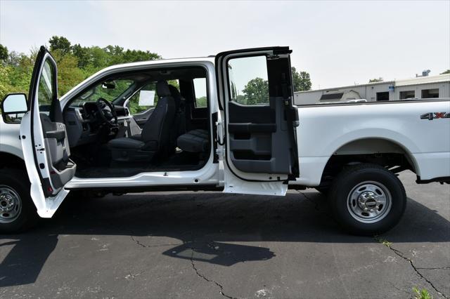 new 2025 Ford F-350 car, priced at $61,705