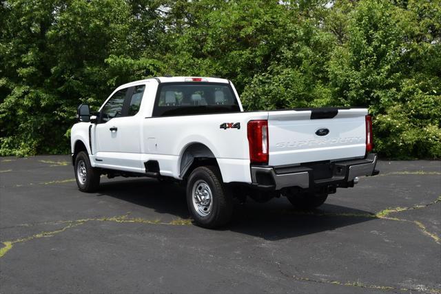 new 2025 Ford F-350 car, priced at $61,705