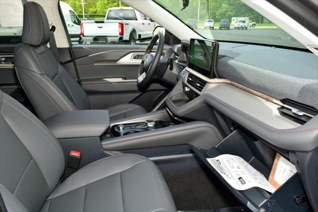 new 2025 Ford Explorer car, priced at $45,222