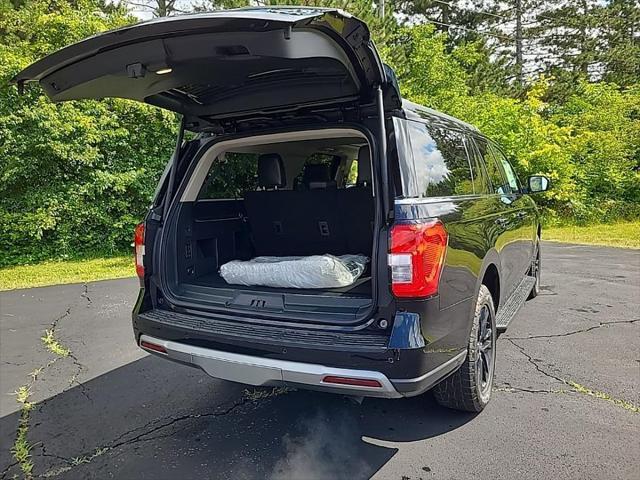 new 2024 Ford Expedition car, priced at $71,672