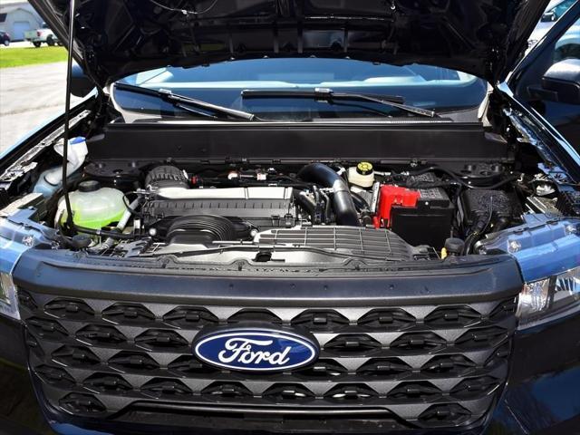 new 2025 Ford Maverick car, priced at $29,809