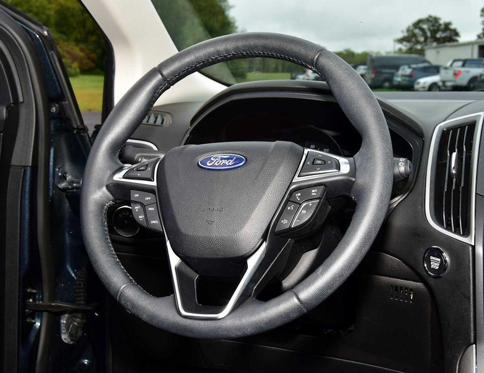 used 2022 Ford Edge car, priced at $28,500
