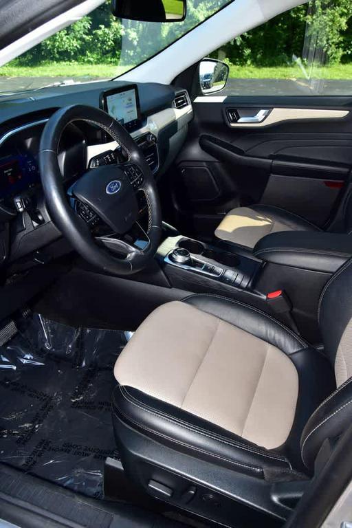 used 2022 Ford Escape car, priced at $26,150