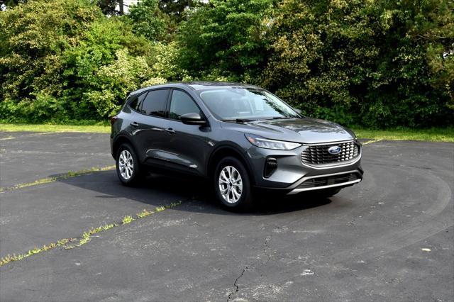 new 2025 Ford Escape car, priced at $31,603