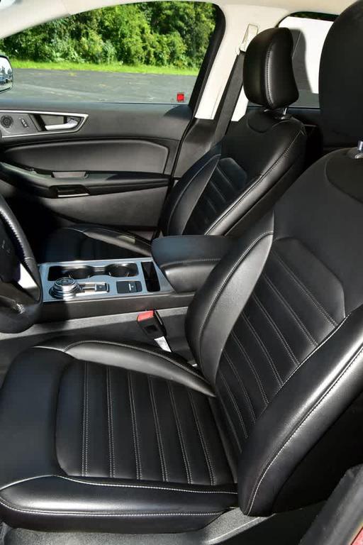 used 2022 Ford Edge car, priced at $25,224