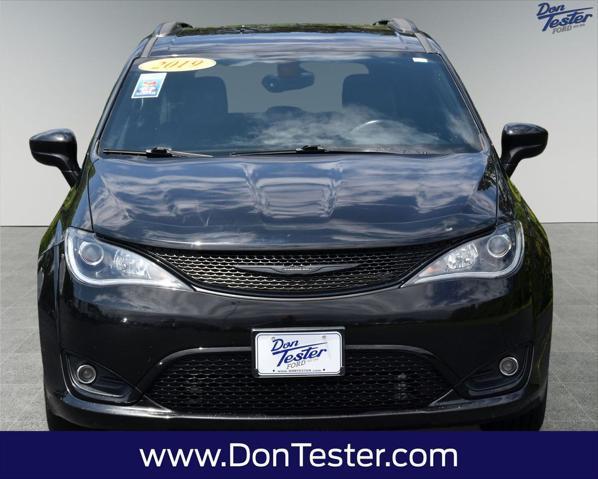 used 2019 Chrysler Pacifica car, priced at $18,500