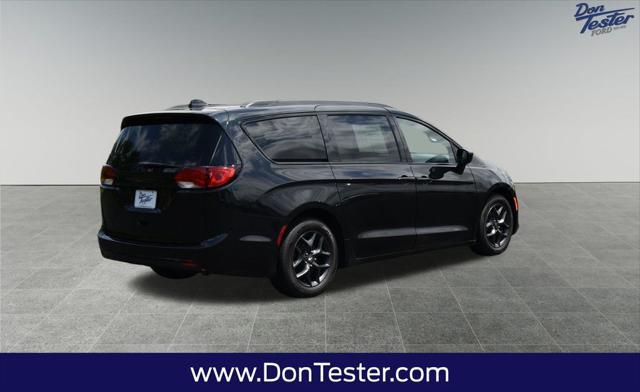 used 2019 Chrysler Pacifica car, priced at $18,500
