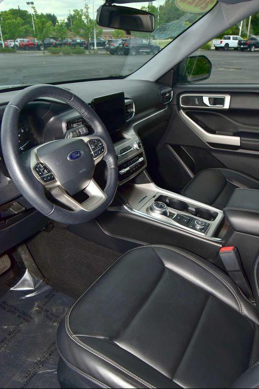 used 2022 Ford Explorer car, priced at $31,000