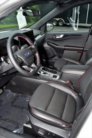 new 2025 Ford Escape car, priced at $33,566