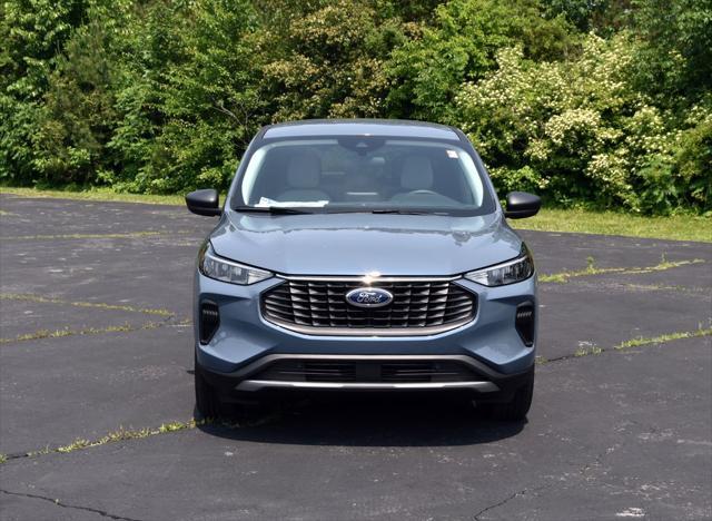 new 2025 Ford Escape car, priced at $29,940