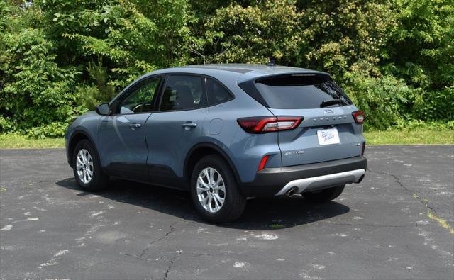 new 2025 Ford Escape car, priced at $29,940