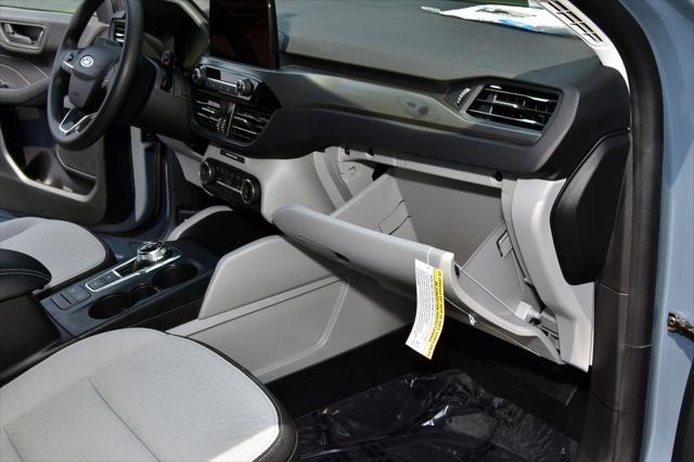 new 2025 Ford Escape car, priced at $29,940