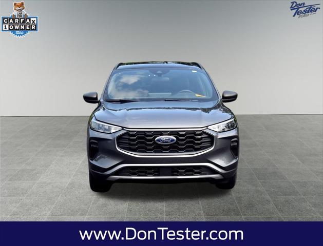 used 2024 Ford Escape car, priced at $26,200