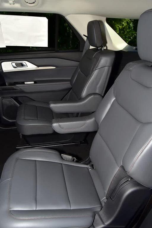 new 2025 Ford Explorer car, priced at $46,242