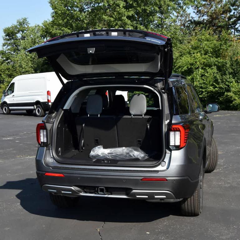 new 2025 Ford Explorer car, priced at $46,242