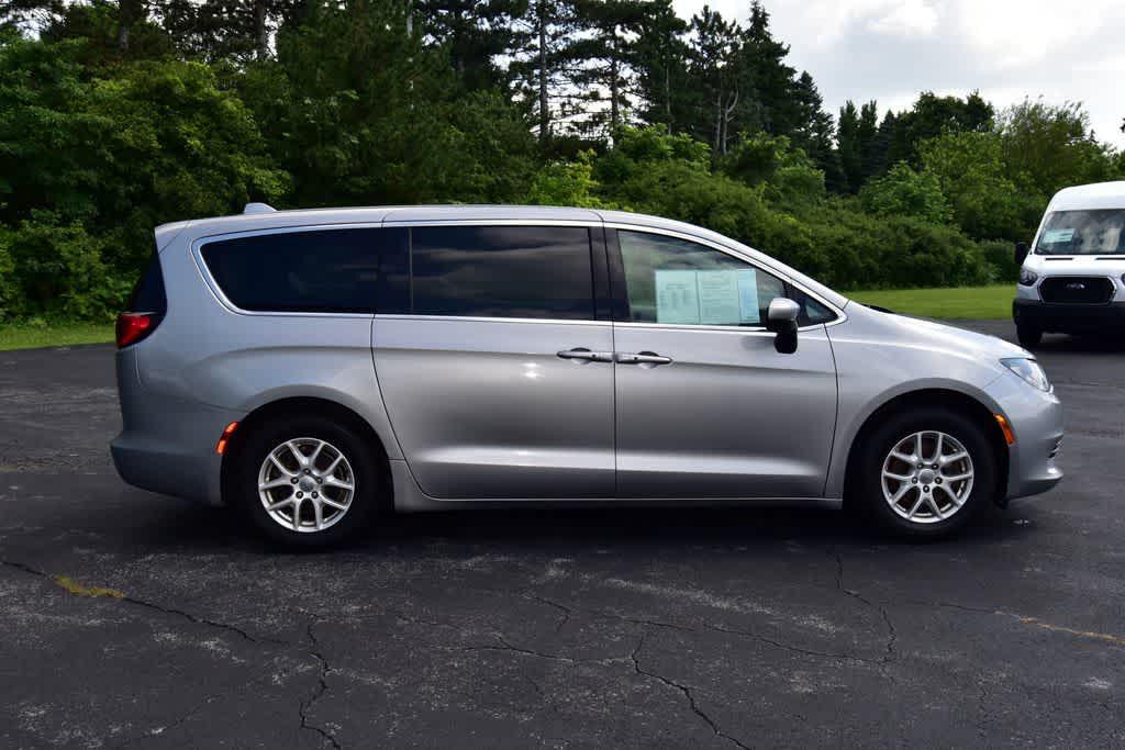 used 2017 Chrysler Pacifica car, priced at $11,441