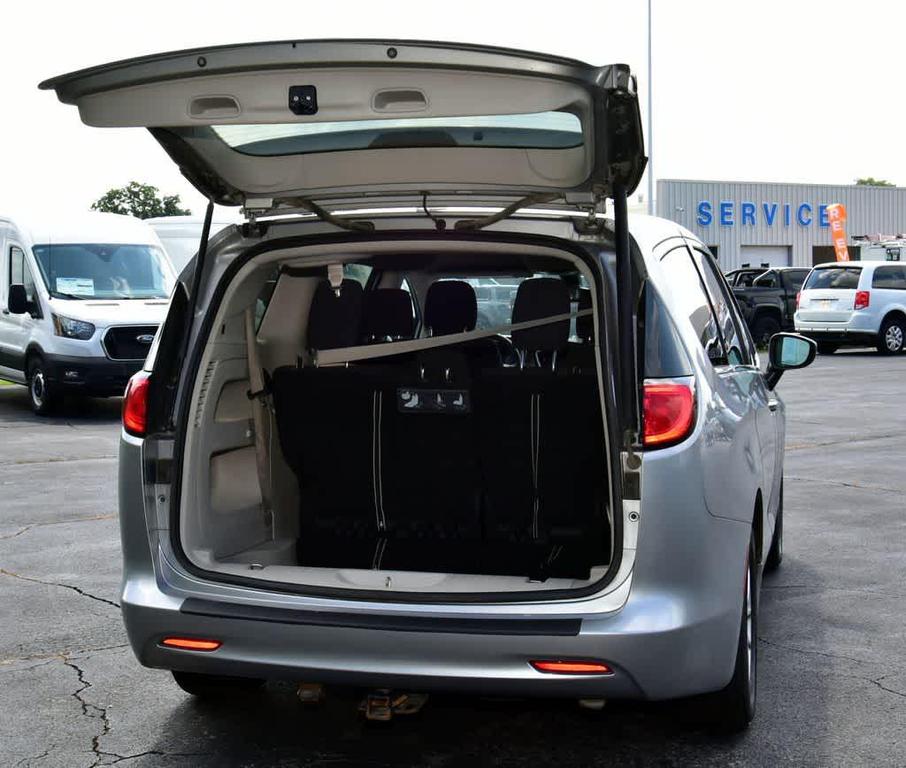 used 2017 Chrysler Pacifica car, priced at $11,441