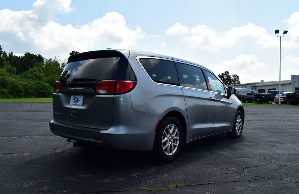 used 2017 Chrysler Pacifica car, priced at $11,441