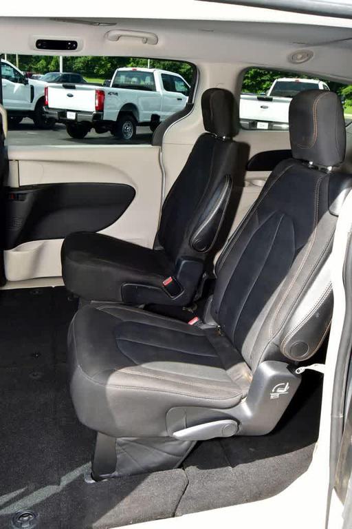 used 2017 Chrysler Pacifica car, priced at $11,441