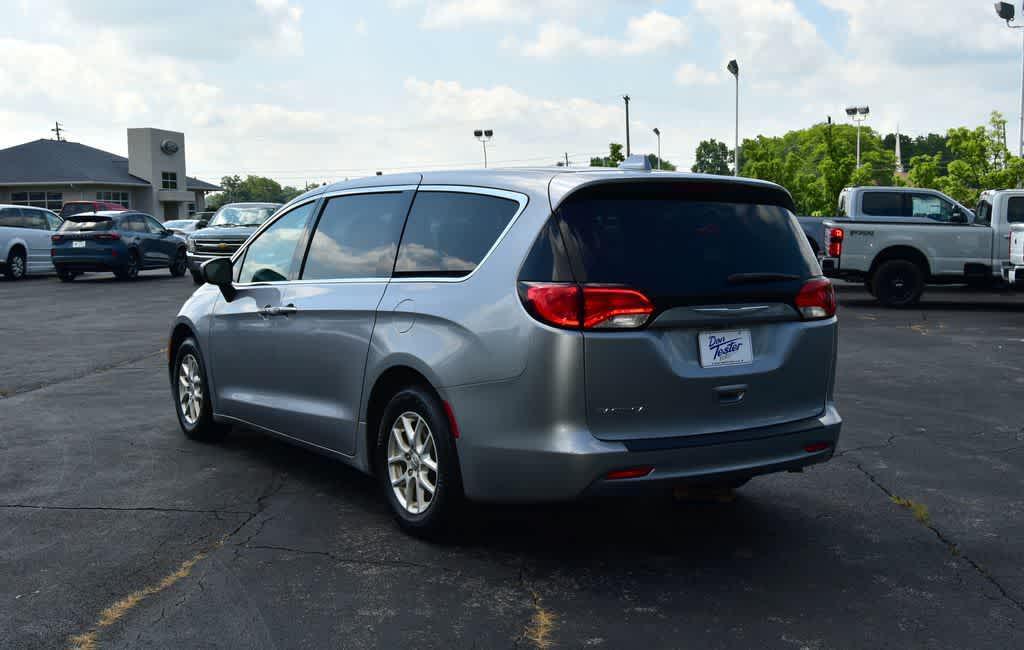 used 2017 Chrysler Pacifica car, priced at $11,441