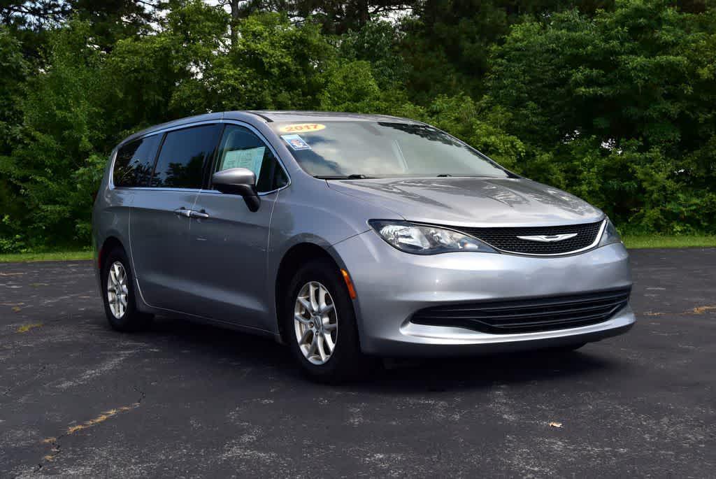 used 2017 Chrysler Pacifica car, priced at $11,441