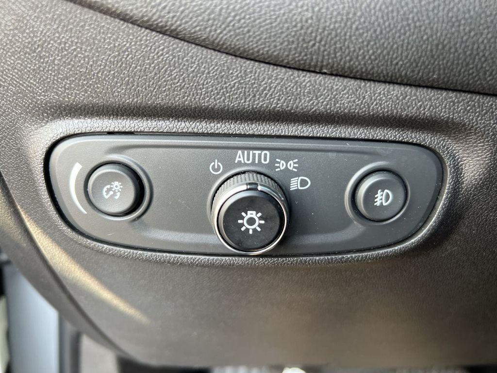 used 2021 Chevrolet Equinox car, priced at $23,495