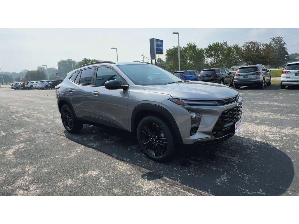 new 2025 Chevrolet Trax car, priced at $25,395