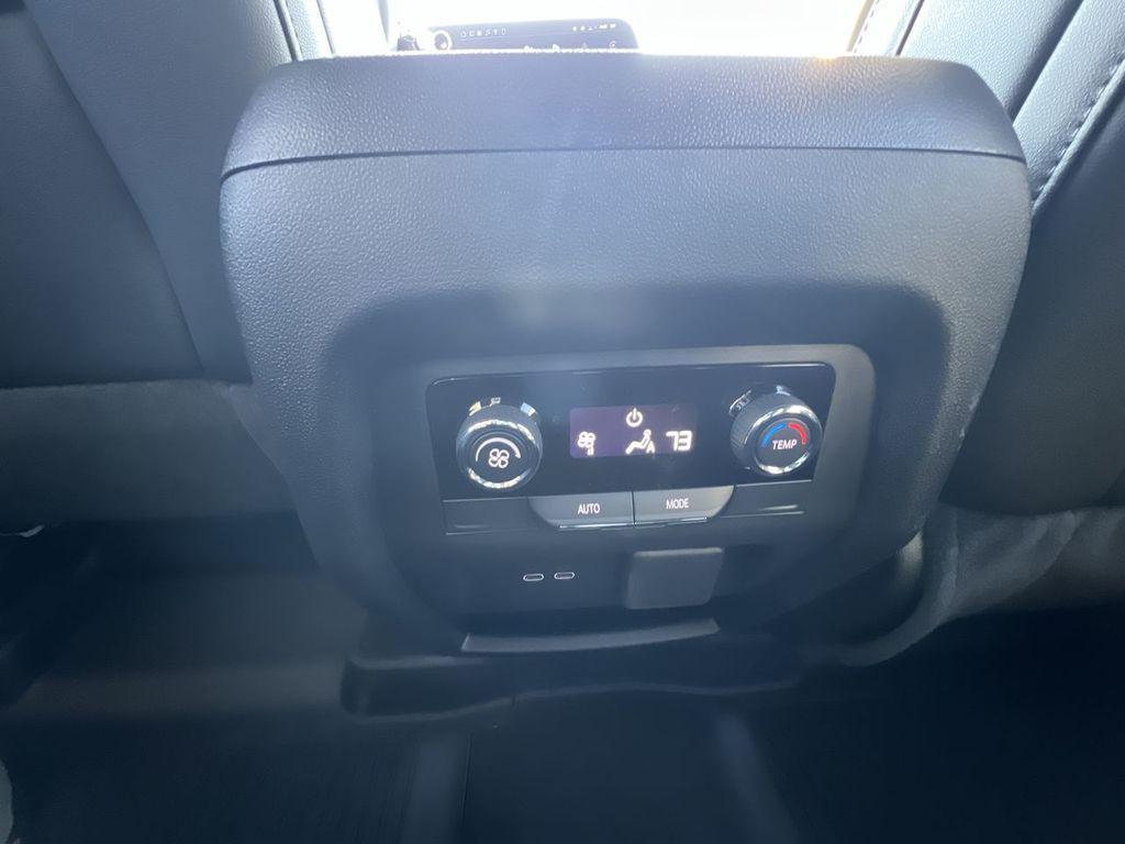 new 2026 Chevrolet Traverse car, priced at $46,345