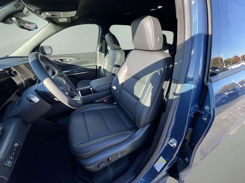 new 2026 Chevrolet Traverse car, priced at $46,345