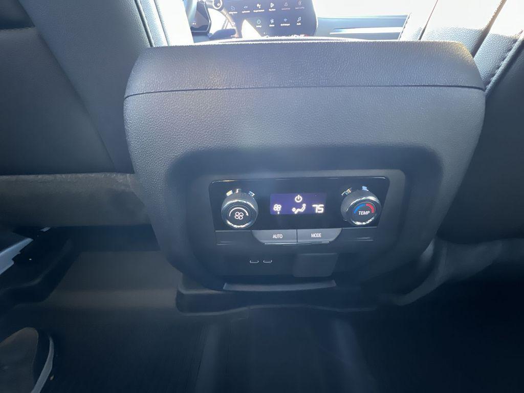 new 2026 Chevrolet Traverse car, priced at $46,345