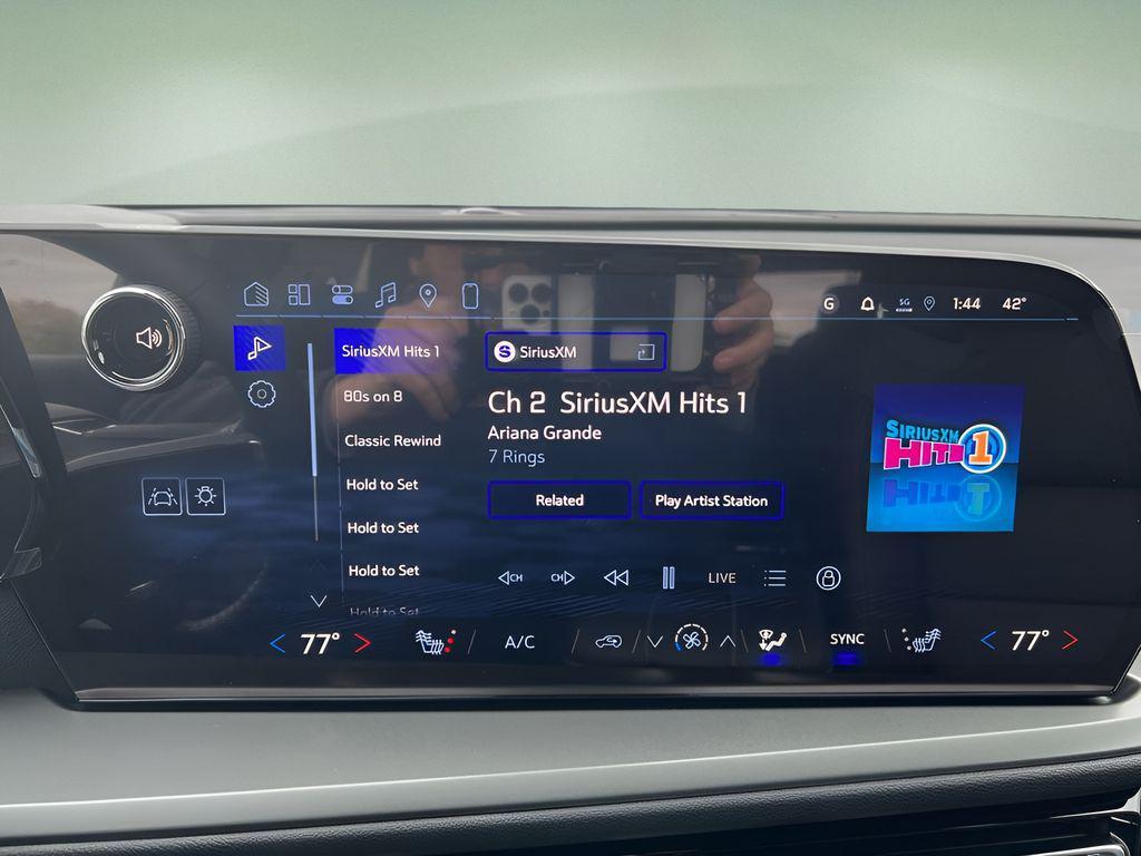 new 2026 Chevrolet Traverse car, priced at $49,125