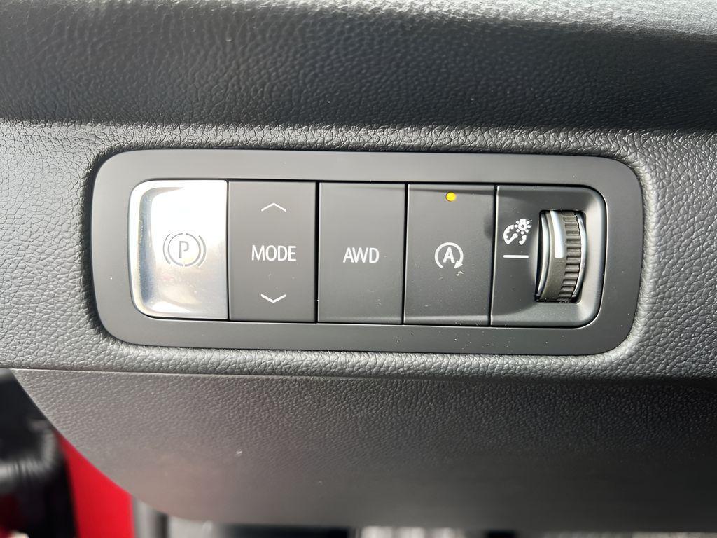 new 2026 Chevrolet Traverse car, priced at $49,125